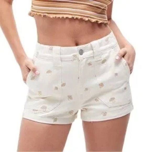 PacSun Cream Jean Shorts High-Waisted Patterned size small - Picture 2 of 10